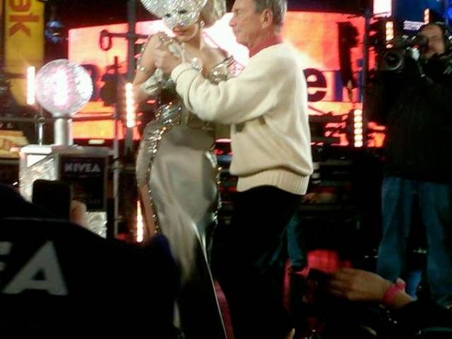 Bloomberg and Gaga dance